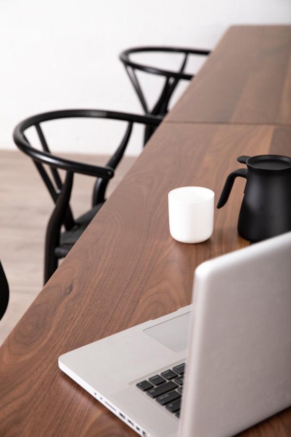 木制会议室桌子-细节