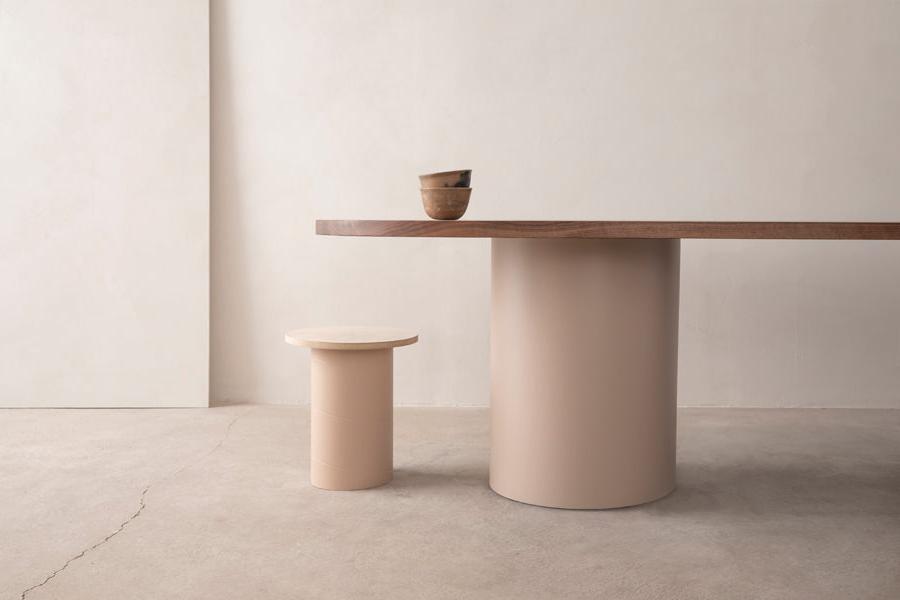 现代会议桌和凳子
